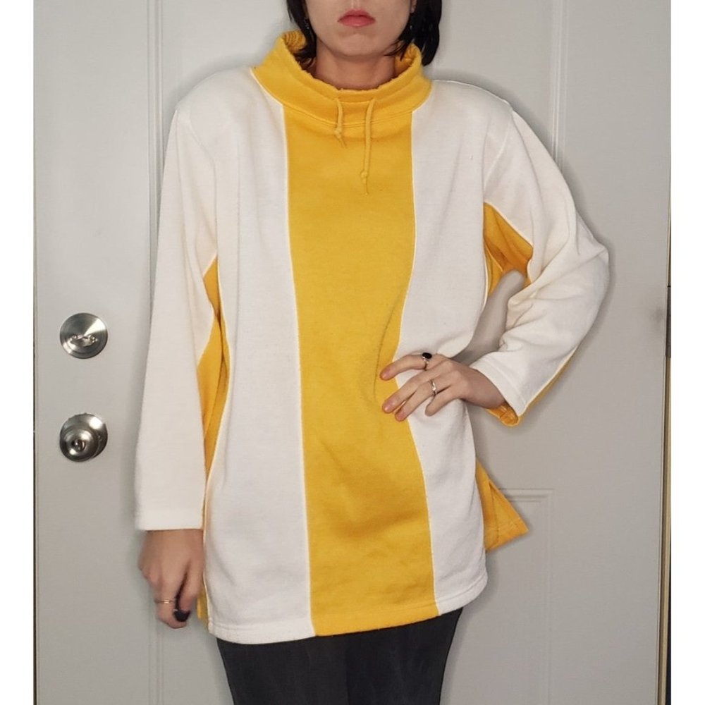 80s/90s Yellow and White Striped Sweatshirt